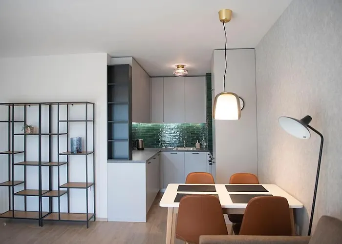 Madrid: A Modern 2-bedroom With Parking * Sofya