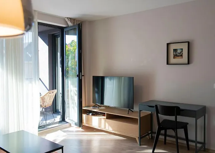 Daire Madrid: A Modern 2-bedroom With Parking *