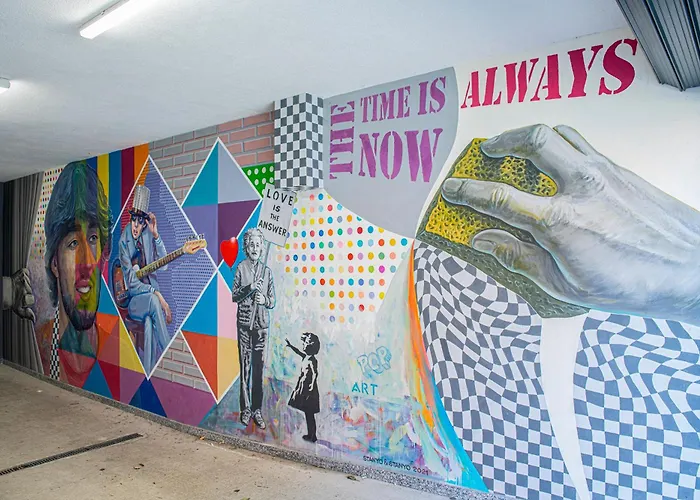 Madrid: A Modern 2-bedroom With Parking